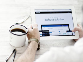 我的世界手游怎么建水上亭子?1.12版造房子攻略分享